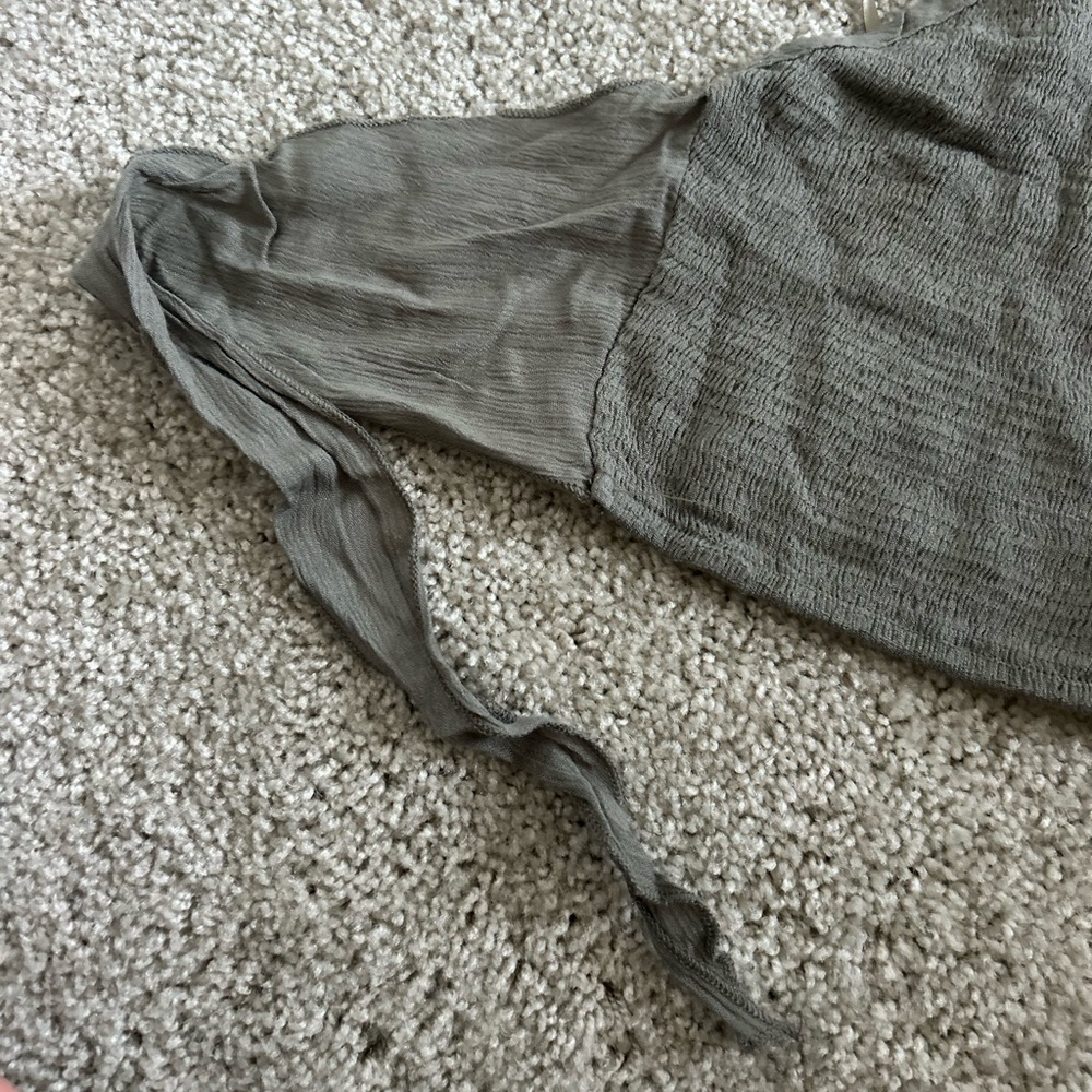 Green Ribbed Crop Top - Picture 4 of 4